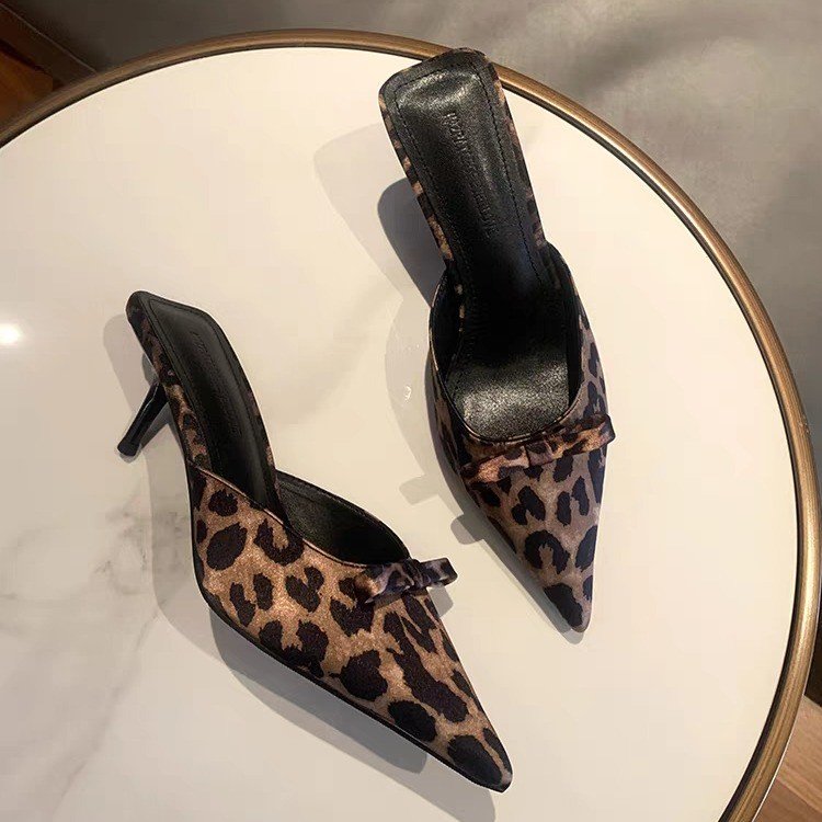 شباشب نسائية بكعب عالٍ مدبب بن - مراجعة Ethnic And Fashion وسعره